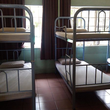 Jesselton Cabin Kota Kinabalu Exterior photo