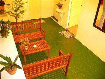 Jesselton Cabin Kota Kinabalu Exterior photo