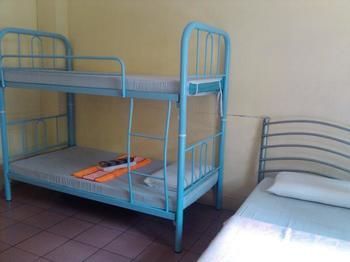 Jesselton Cabin Kota Kinabalu Exterior photo